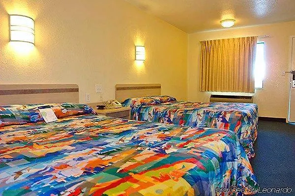 Hotel 6-tallahassee, Fl - Downtown