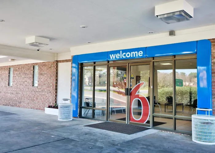 Hotel 6-tallahassee, Fl - Downtown