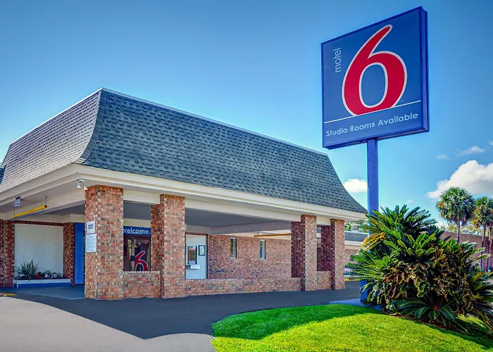 Hotel 6-tallahassee, Fl - Downtown