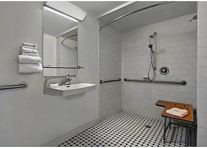 Hotel 6-tallahassee, Fl - Downtown Tallahassee