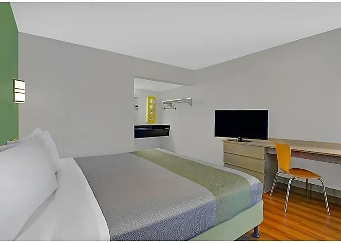 6-tallahassee, Fl - Downtown Hotel 3*
